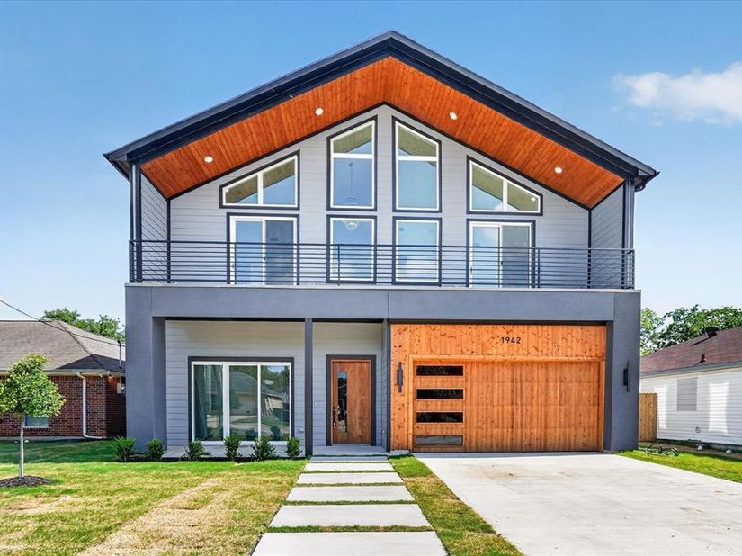 1942  Leath Street , Dallas Texas 75212