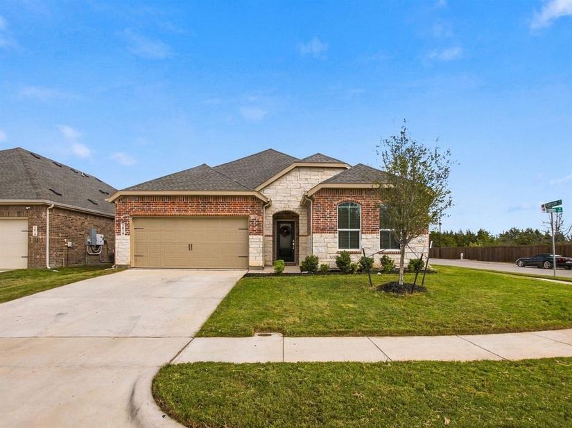 1818  Holden Drive , Cedar Hill Texas 75104