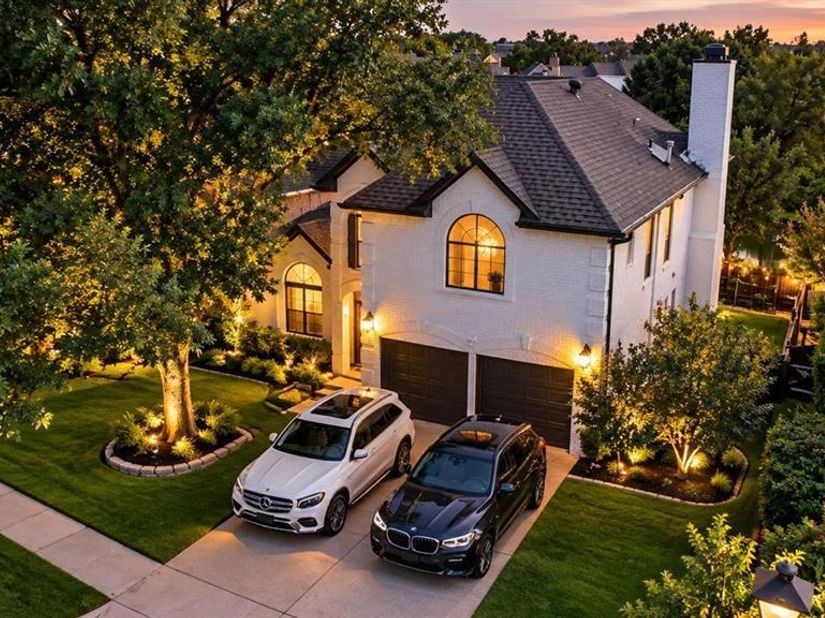 308  Riverwalk Lane , Irving Texas 75063
