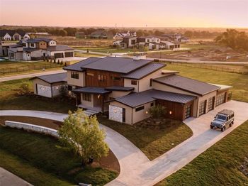 1277  Kentucky Derby Drive 