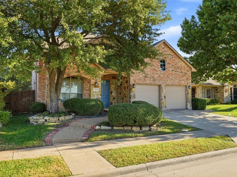 7506  Summit Trail Lane , Sachse Texas 75048