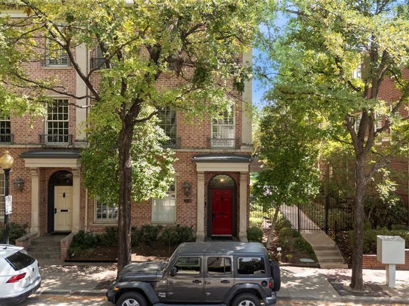 2838  State Street , Dallas Texas 75204