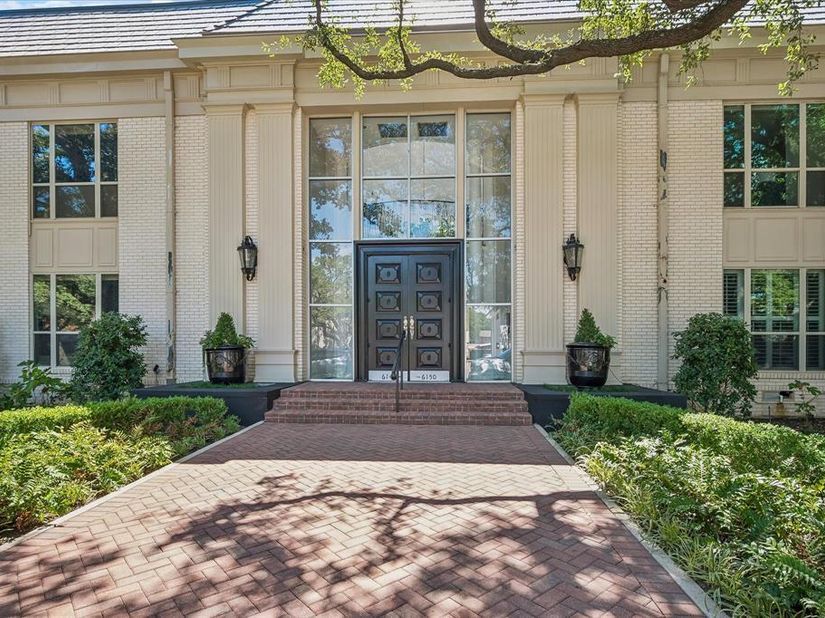 6146  Averill Way  106E, Dallas Texas 75225