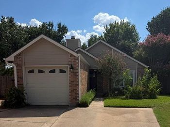 1828  Maplewood Trail 