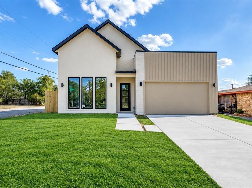 922  Claude Street , Dallas Texas 75203