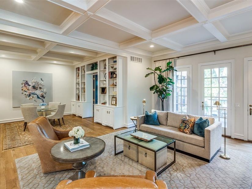 17316  Club Hill Lane , Dallas Texas 75248