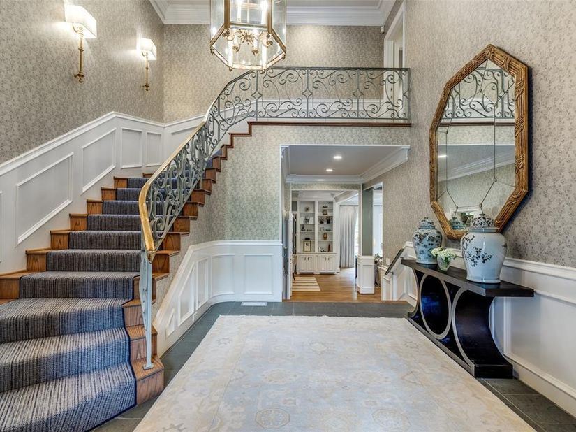 17316  Club Hill Lane , Dallas Texas 75248