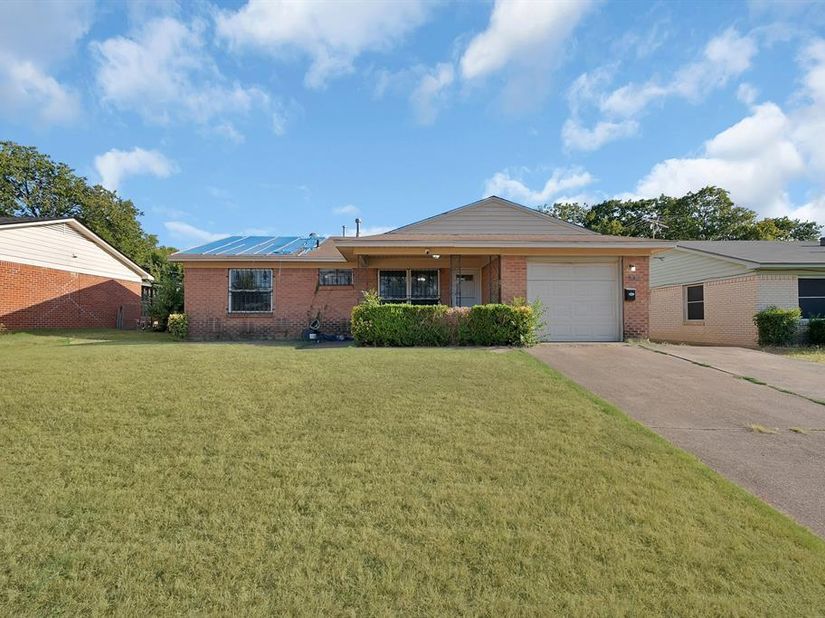 840  Clearwood Drive , Dallas Texas 75232