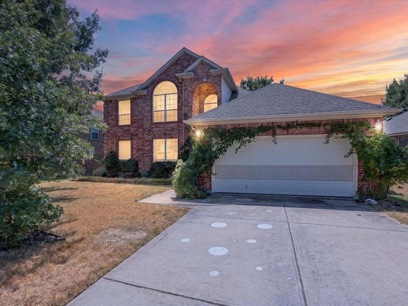 8646  Granville Drive , Dallas Texas 75249