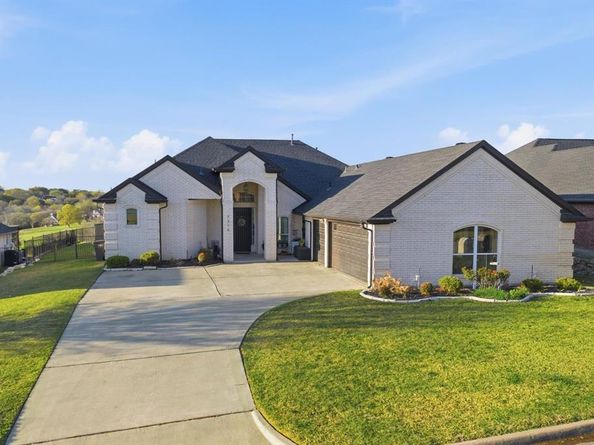 7316  Bishop Court , Fort Worth Texas 76179