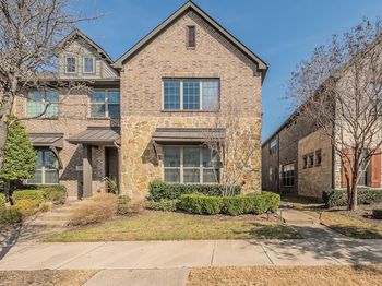 3945  Cascade Sky Drive 