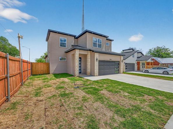 2701 S Jones Street , Fort Worth Texas 76104