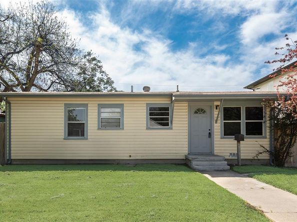 1836  Carver Avenue , Fort Worth Texas 76102