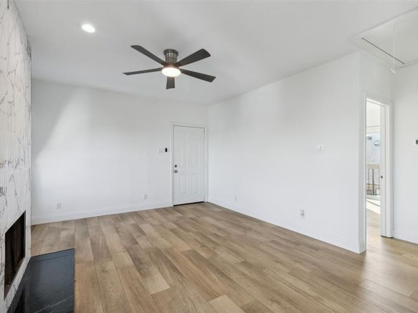 8750  Park Lane  132, Dallas Texas 75231