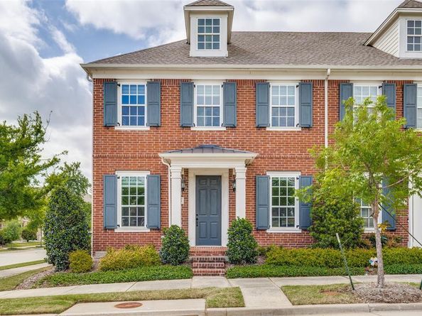 1036  Gardenia Street , Carrollton Texas 75007