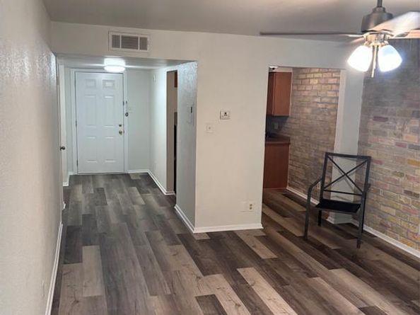 6004  Westridge Lane  705, Fort Worth Texas 76116