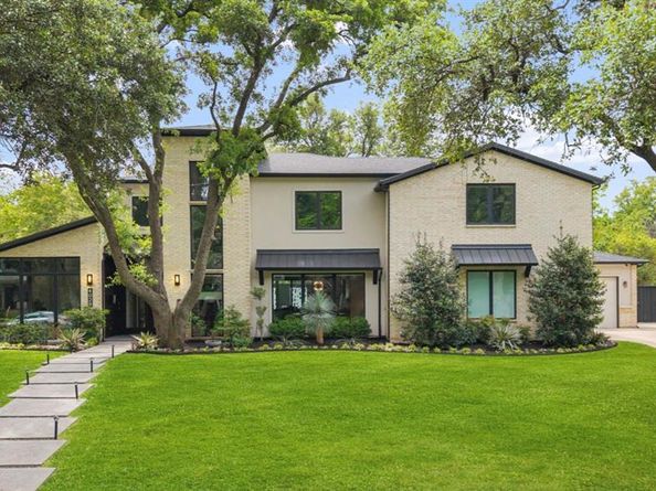 4028  Courtshire Drive , Dallas Texas 75229