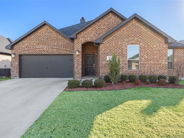 712  Hackamore Street , White Settlement Texas 76108