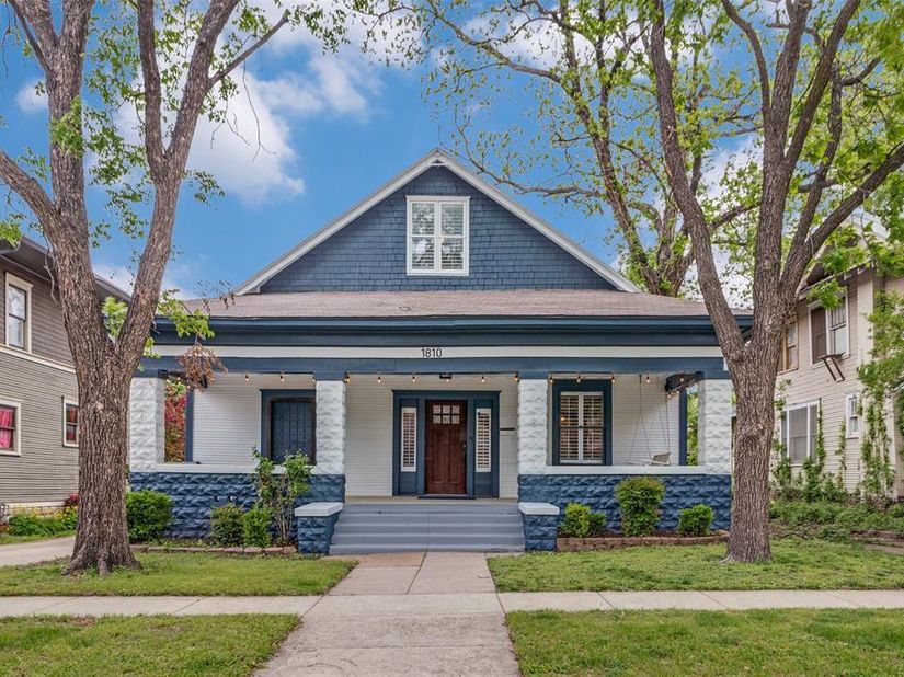 1810  5th Avenue , Fort Worth Texas 76110