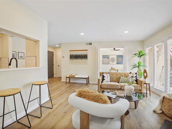 4303  Buena Vista Street  201, Dallas Texas 75205