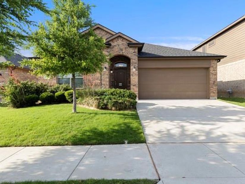 5016  Sugarcane Lane , Fort Worth Texas 76179