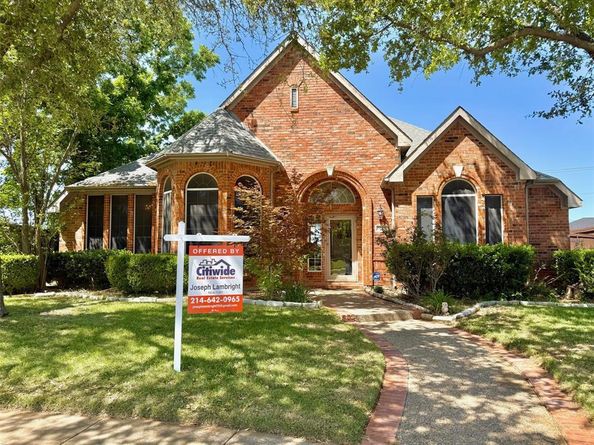 5425  Wood Creek Lane , Garland Texas 75044