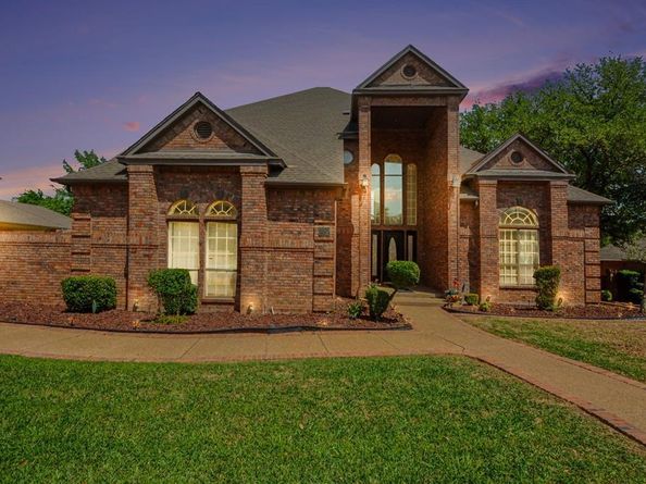 5205  Vicksburg Drive , Arlington Texas 76017