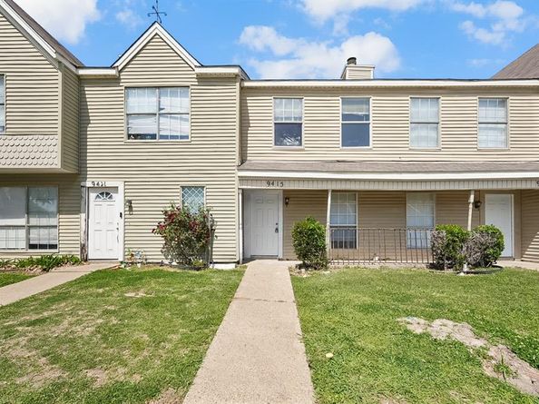 9415  Olde Towne Row , Dallas Texas 75227