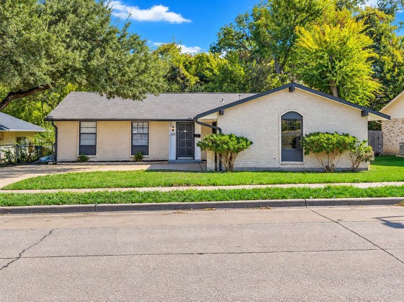 310  meadowhill Drive , Garland Texas 75043
