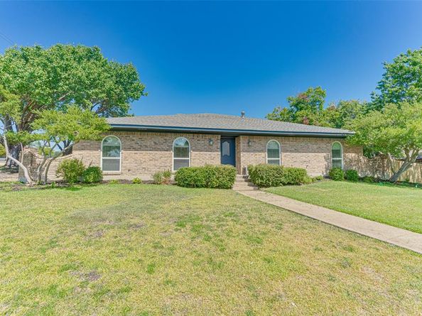 1301  Iroquois Drive , Garland Texas 75043