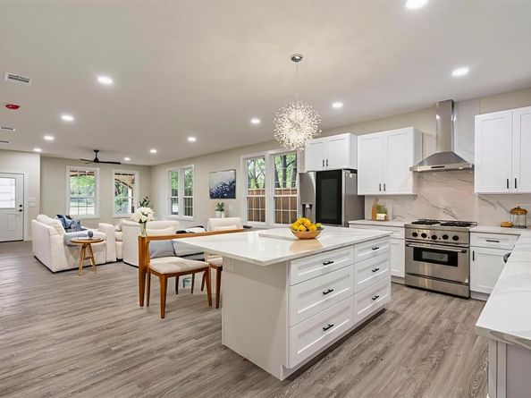 518 S Cockrell Hill Road , Cockrell Hill Texas 75211