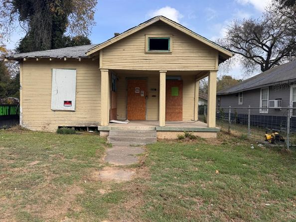 3614  Havana  , Dallas Texas 75215