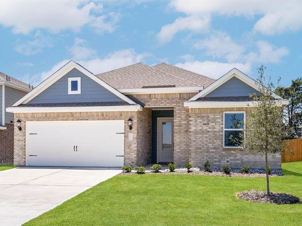 1016  Cedar Street , Hutchins Texas 75141