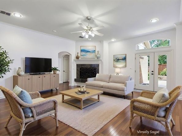 2219  Pecan Grove Court , Dallas Texas 75228