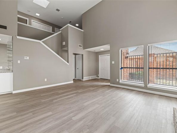 6205  Bellaire Drive S, Fort Worth Texas 76132