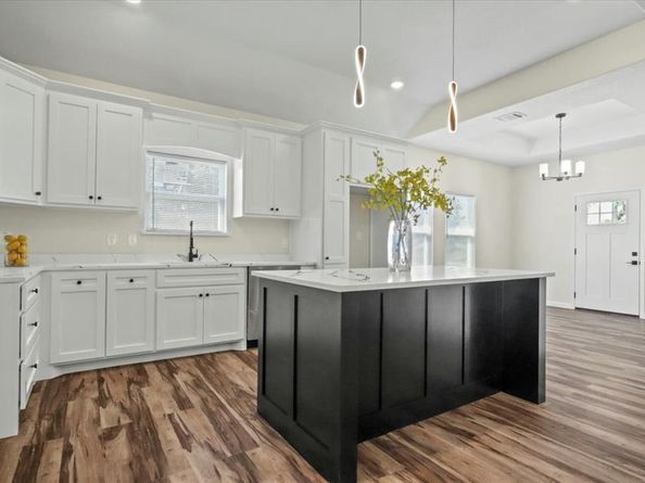 1408 S Edgewood Terrace , Fort Worth Texas 76105