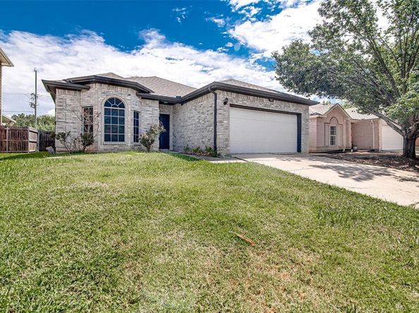 505  Blueberry Hill Lane , Mansfield Texas 76063