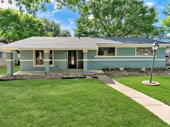 2416  Glacier Street 