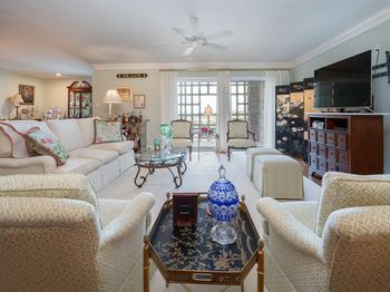 3525  Turtle Creek Boulevard 