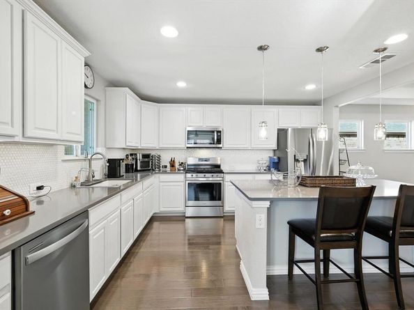 808  Freedom Lane , Little Elm Texas 76227