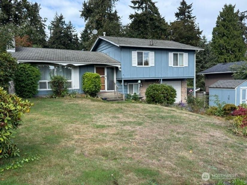 11043 14th Ave S, Seattle WA 98168