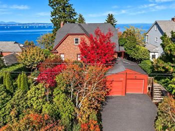 2918 NW Esplanade