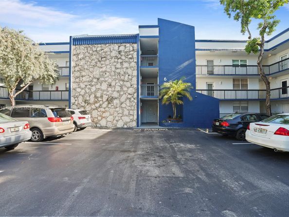 3170 Holiday Springs Blvd 203, Margate FL 33063