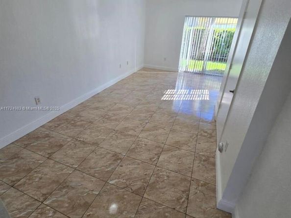 2028 NE 167th St 3155, North Miami Beach FL 33162