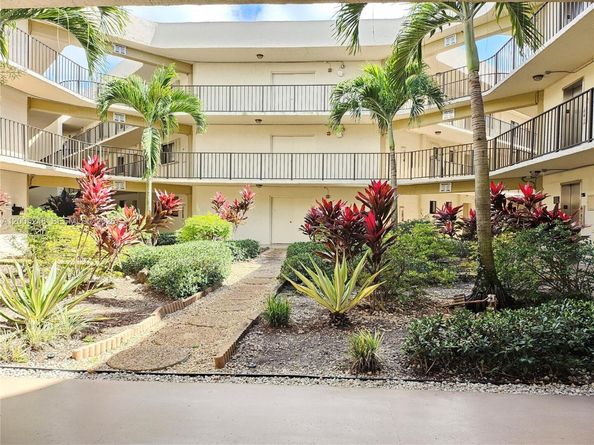 8005 SW 107th Ave 305, Miami FL 33173