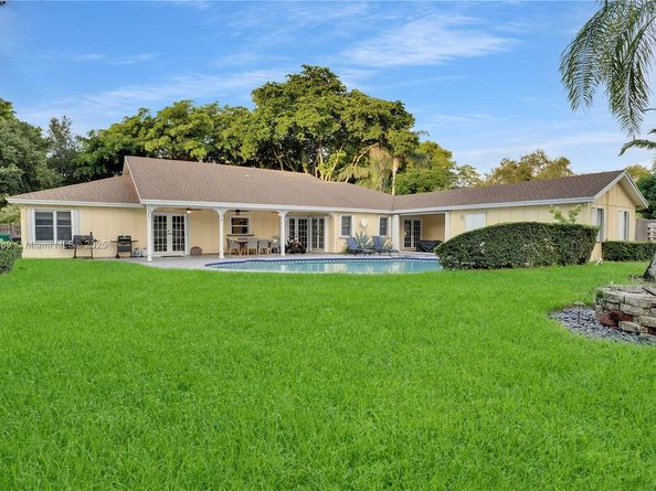 14930 SW 145th St, Miami FL 33196