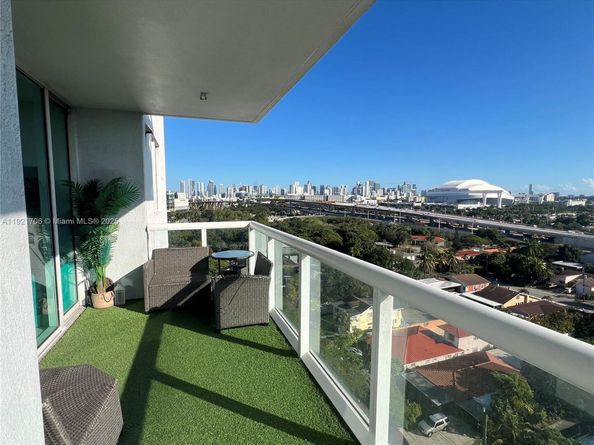 1871 NW S River Dr 1402, Miami FL 33125