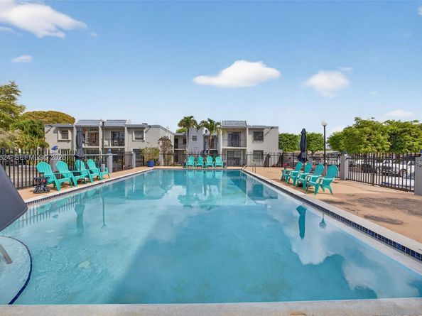 3181 SW 13th St 416, Miami FL 33145