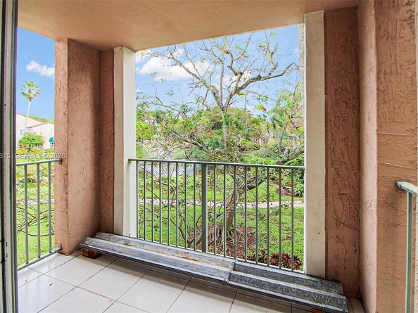 12136 Saint Andrews Pl 204, Miramar FL 33025