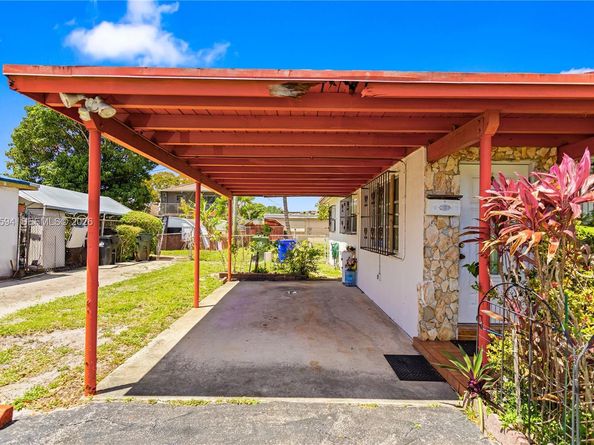1711 NW 26th Ave, Fort Lauderdale FL 33311